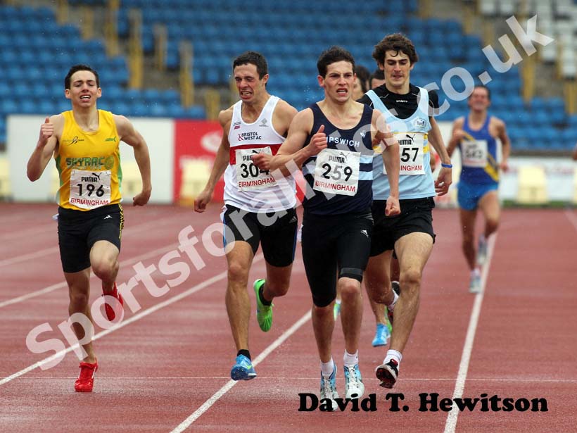 800 metres between 259 John Bird (Ipswich Harriers), 196 Jordan Bransberg (Skyrac), 304 Mike Wilshore (Bristol) and 257 Aaron Barker (Rossendale) at the 2012 England and North Champs.